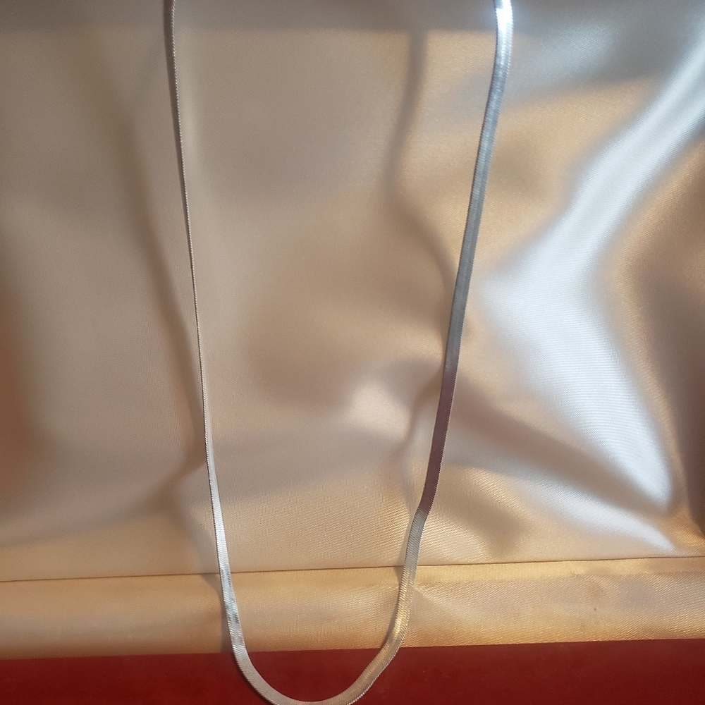 Silver Tone Herringbone Necklace